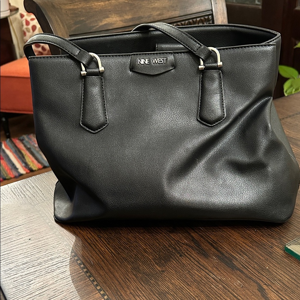 Nine West Elegant Black Handbag